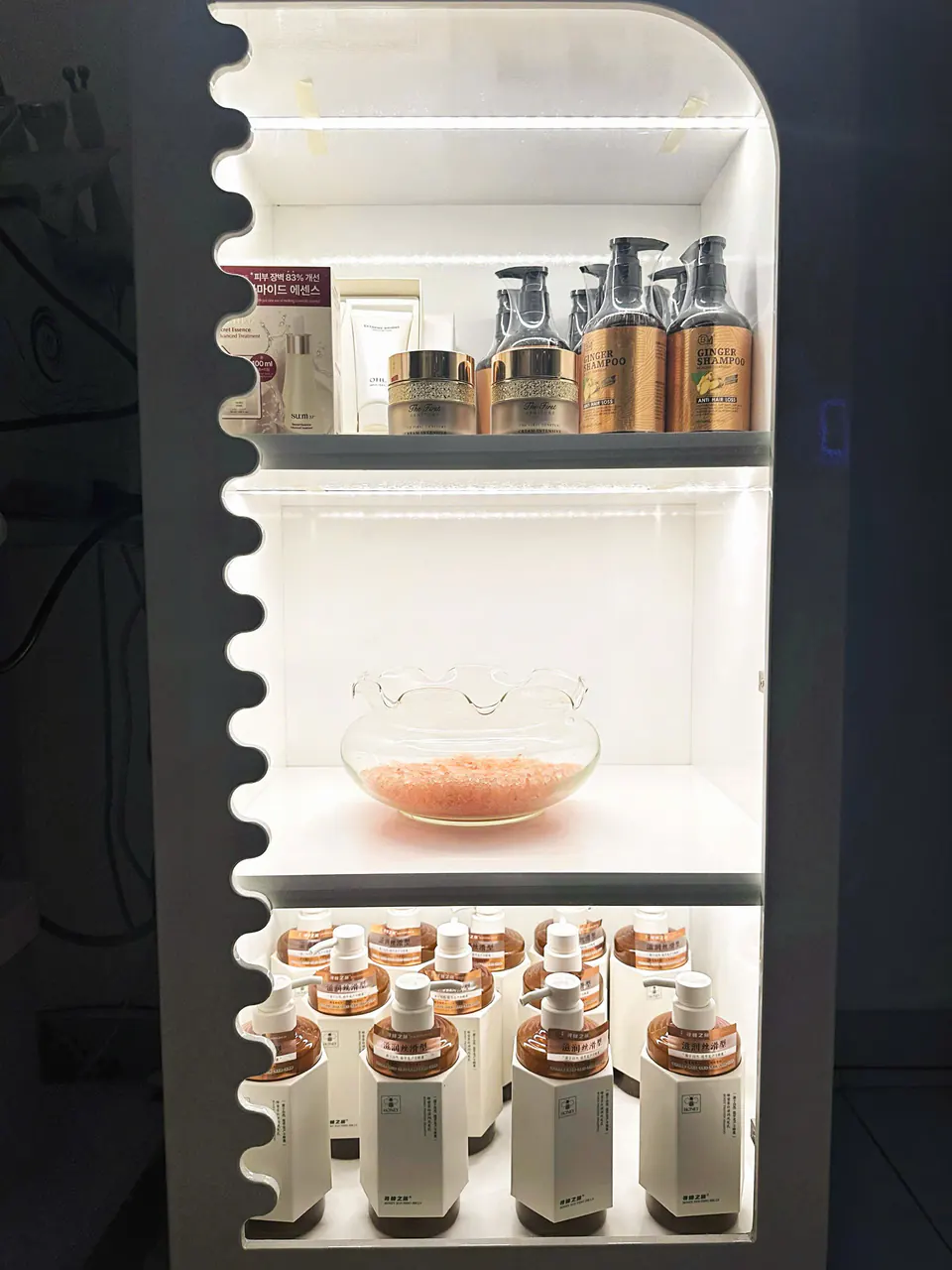 Ginger hair care, body cream and Himalayan pink salt at DaBee Spa